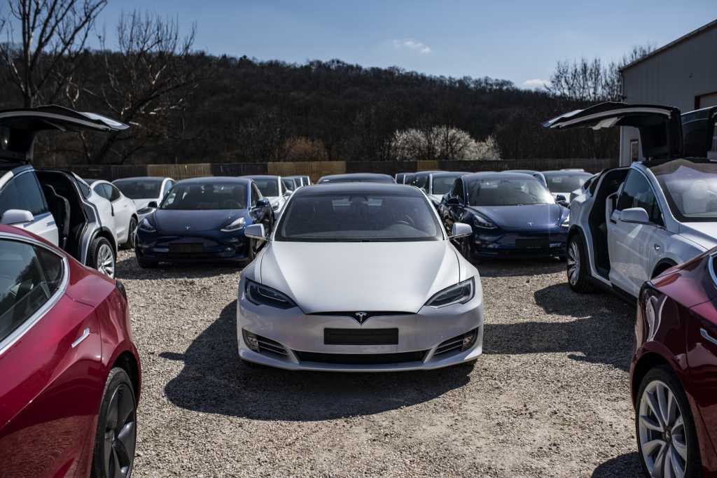 Tesla model club