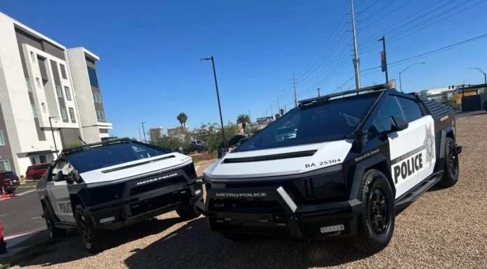 Szolgálatba állt a világ első Tesla Cybertruck rendőrségi flottája