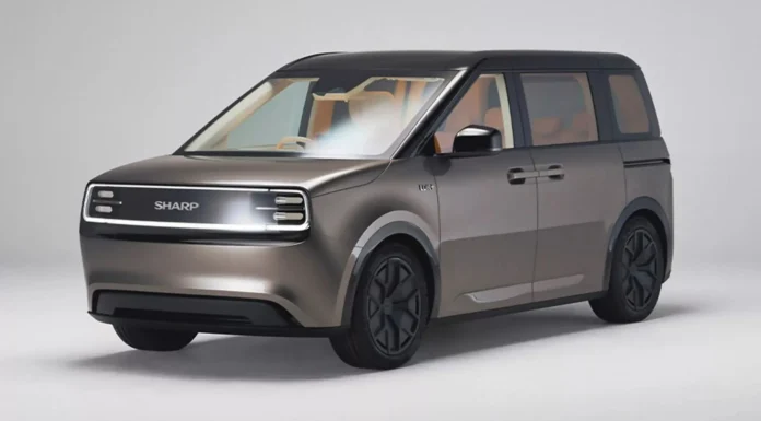 A SHARP is autót gyártana: itt az LDK+, a mozgó okosotthon!
