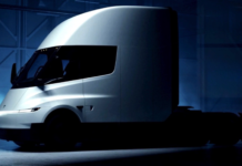 Elon Musk bejelentette: jövőre jön a megújult Tesla Semi