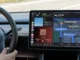 Elon Musk beadja a derekát? Hamarosan jöhet az Apple CarPlay a Teslákba