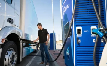 Az EU több százmillió eurót oszt ki elektromos töltő- és hidrogéninfrastruktúra-fejlesztésre