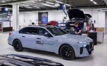 Közösen gyorsítja a szilárdtest-akkutechnológiát a BMW és a Samsung