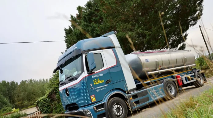 Elektromos Mercedes teherautók segítik a szüretet Champagne-ban