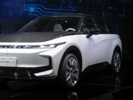 Titokban már akkumulátorokat gyárt a Foxconn