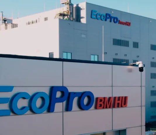 Elstartolt a katódanyag-gyártás Debrecenben – félmillió e-autónak elég alapanyaggal