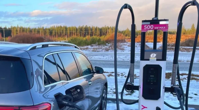 Megnyílt Európa egyik legerősebb villámtöltő állomása Norvégiában