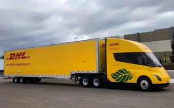 A DHL átvette az első Tesla Semi e-kamionját Kaliforniában